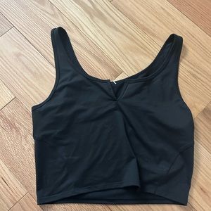Lululemon tank size 6 barely worn